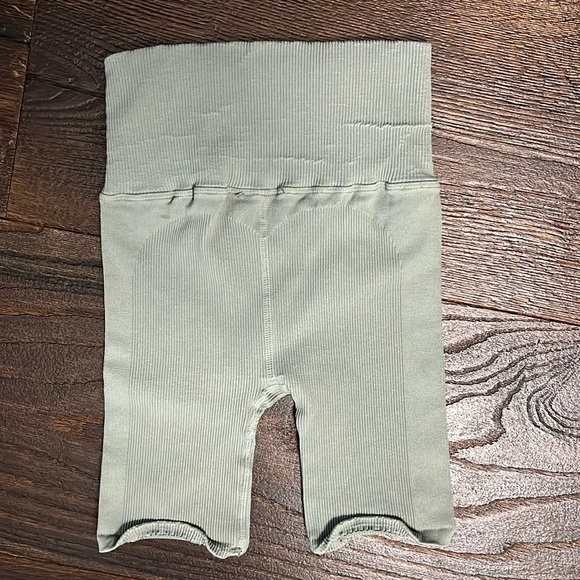 FP Movement Happiness Runs Bike Short - Picture 6 of 9